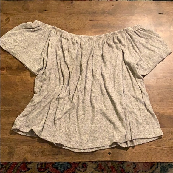 Acemi Off the Shoulder Long Crop - Picture 2 of 5